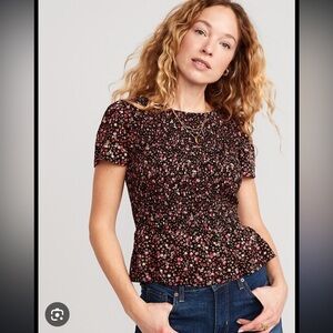 Old Navy Floral Smocked Top
